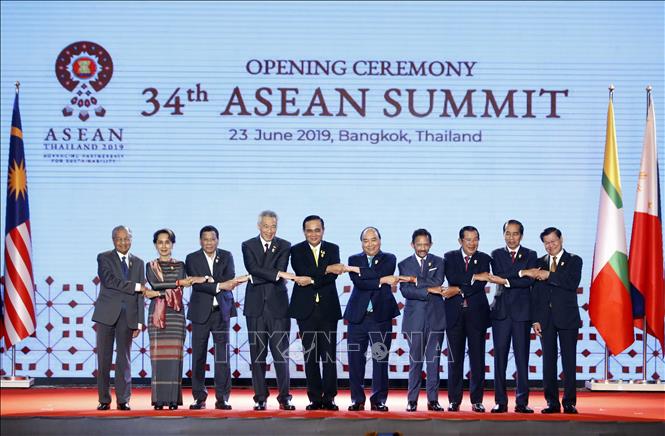 ASEAN tăng cường quan hệ đối tác vì sự bền vững

