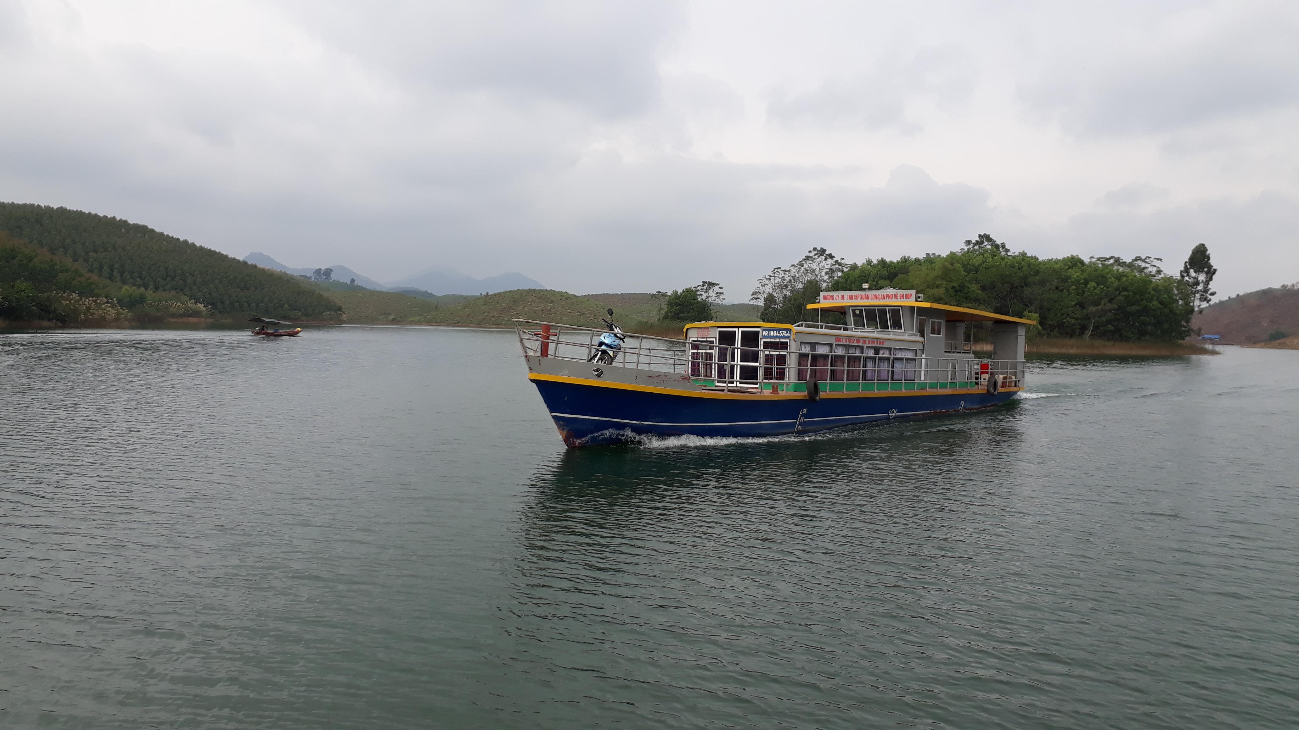 “Vịnh Hạ Long trên núi” ở Yên Bái