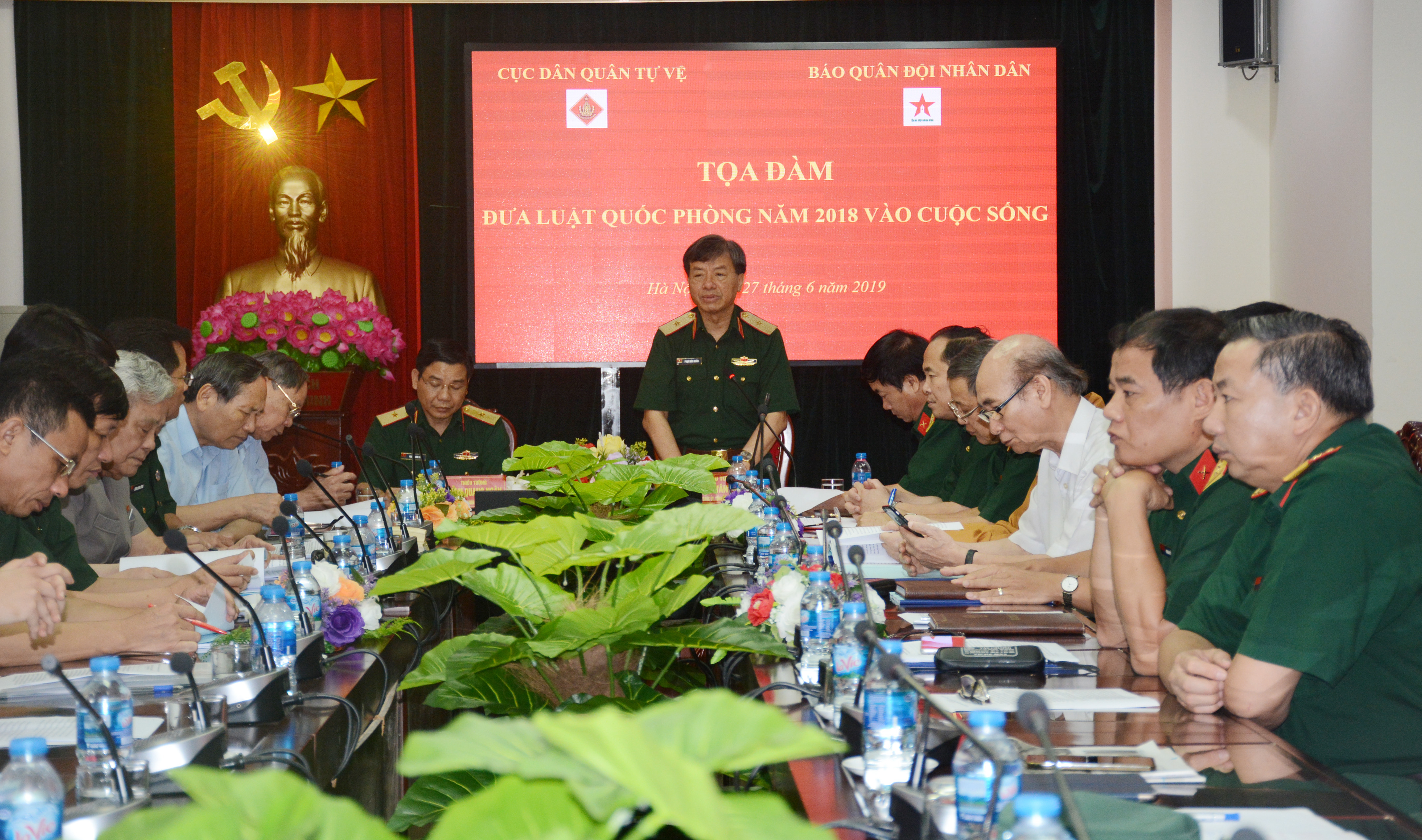 Cục Dân quân tự vệ và Báo Quân đội nhân dân phối hợp tổ chức tọa đàm “Đưa Luật Quốc phòng năm 2018 vào cuộc sống”