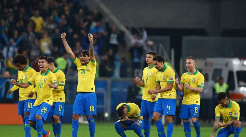 Brazil vào bán kết nhờ chấm 11m