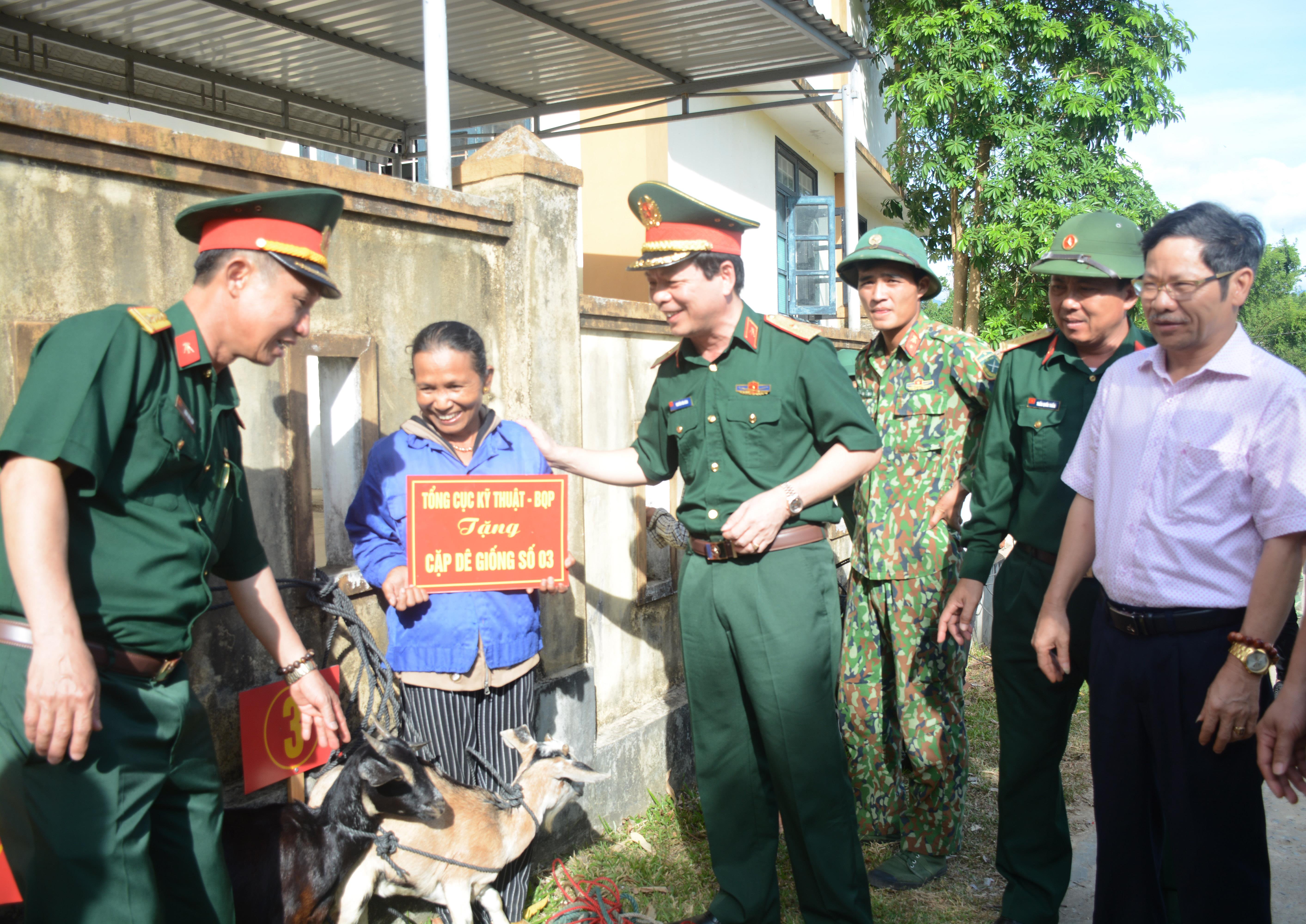 Nghĩa tình ở lại Đa Krông