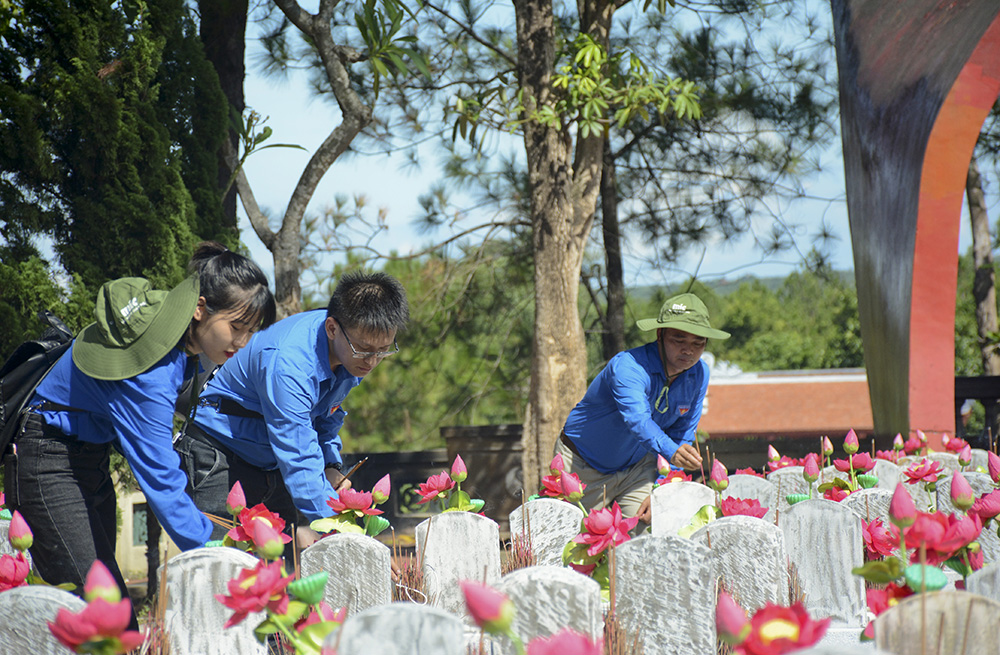 MIC tổ chức “Hành trình về nguồn lần thứ 6”