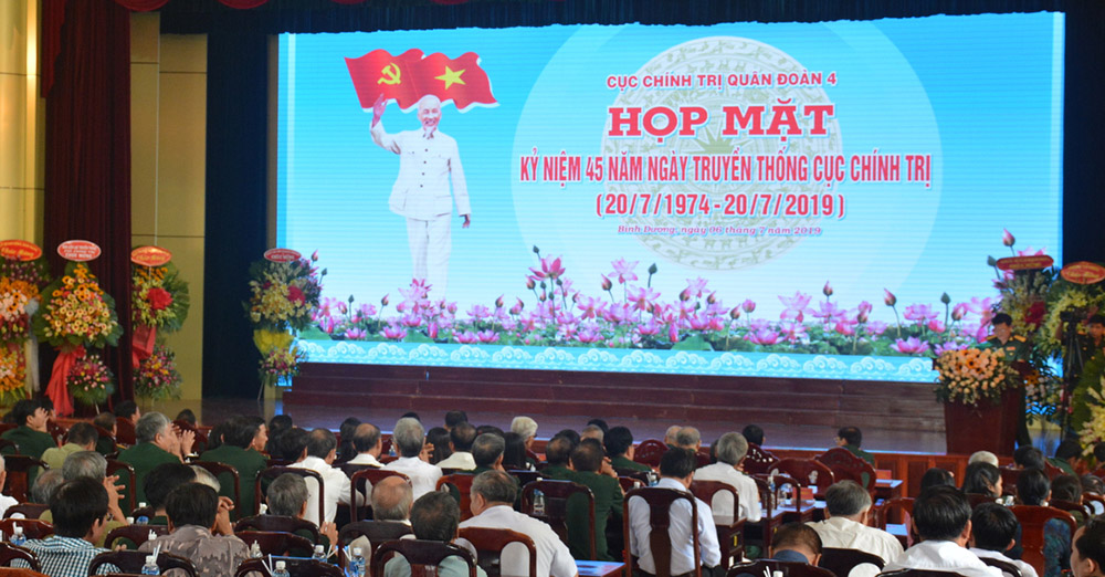 Cục chính trị Quân đoàn kỷ niệm 45 năm truyền thống