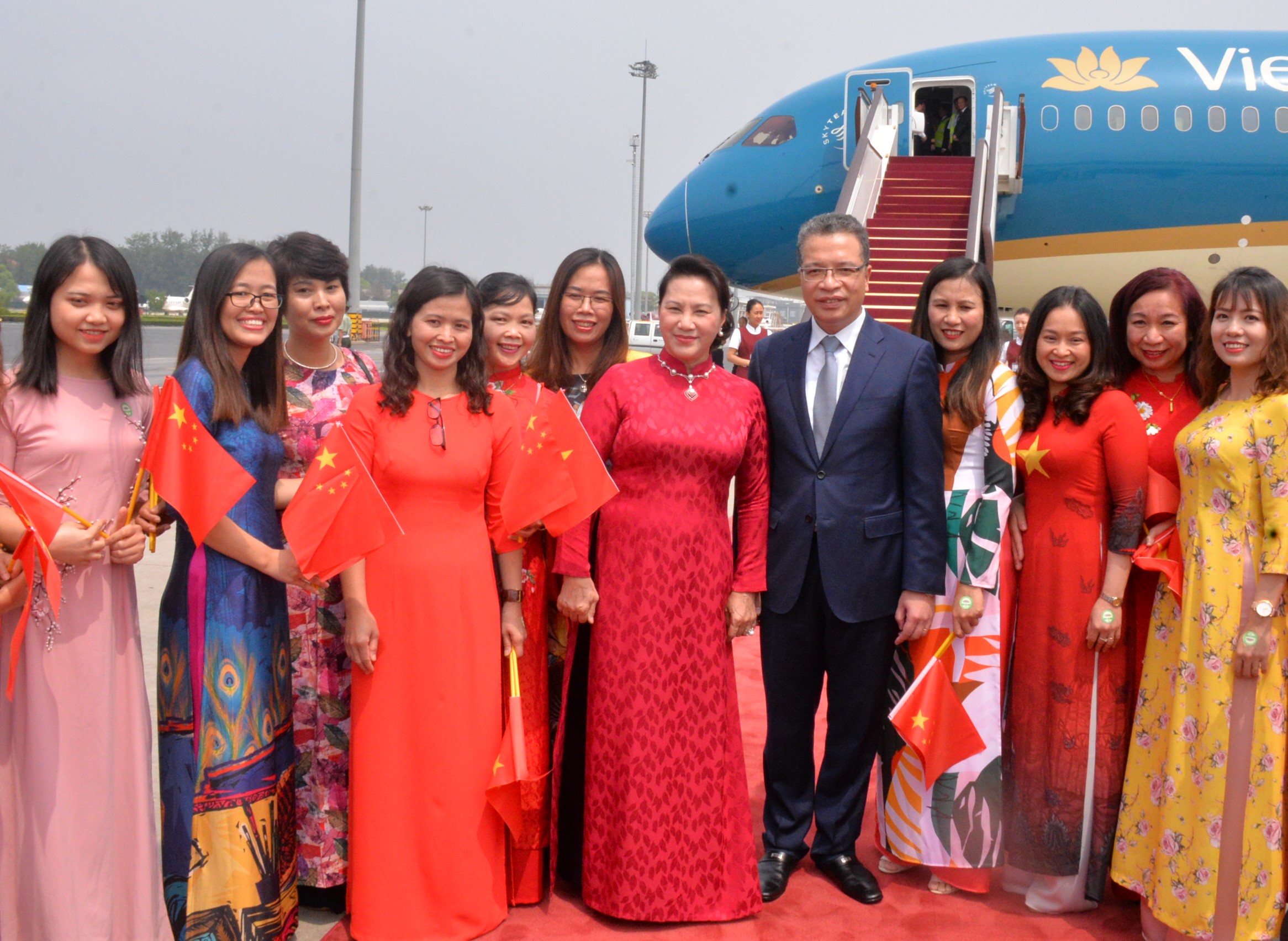 Chủ tịch Quốc hội Nguyễn Thị Kim Ngân tới Bắc Kinh, tiếp tục chuyến thăm chính thức CHND Trung Hoa