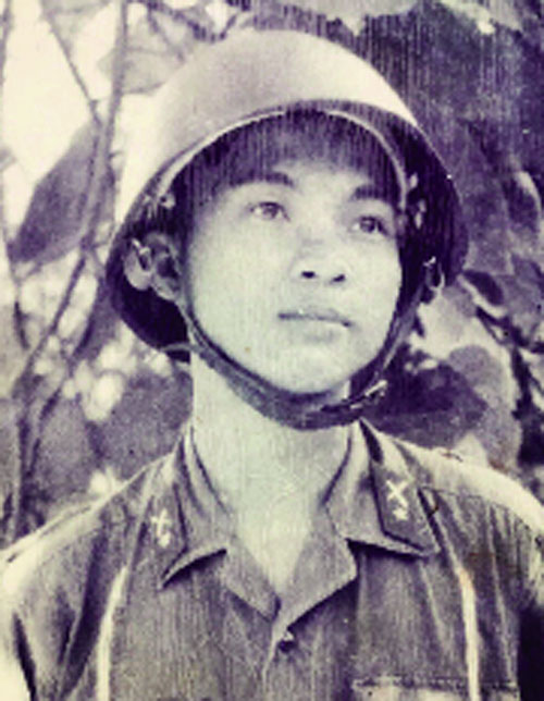 Tìm người thân và đồng đội