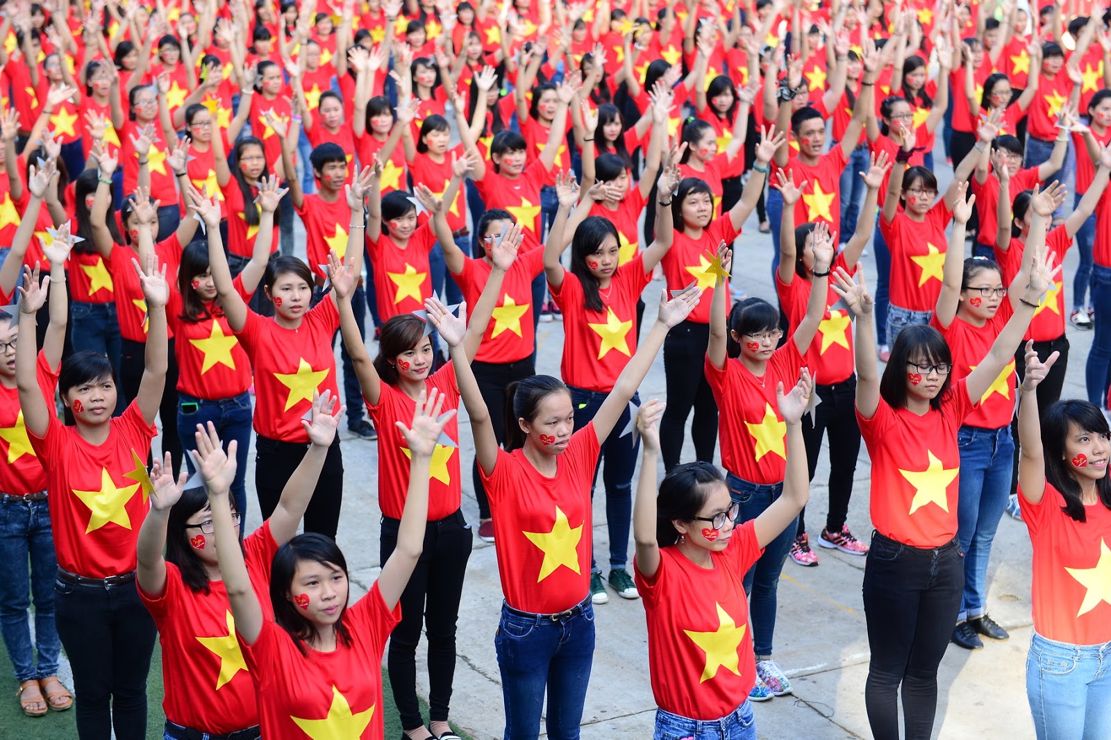 DÂN CHỦ THỰC CHẤT ĐỂ TẠO SỨC MẠNH ĐỒNG THUẬN