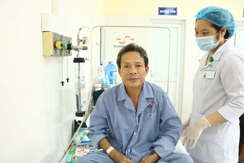 Bệnh viện Phổi Trung ương phẫu thuật thành công ca bệnh “2 trong 1”