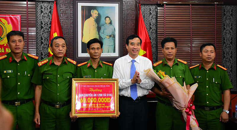 Đà Nẵng: Khen thưởng Công an thành phố phá thành công 2 chuyên án ma túy

