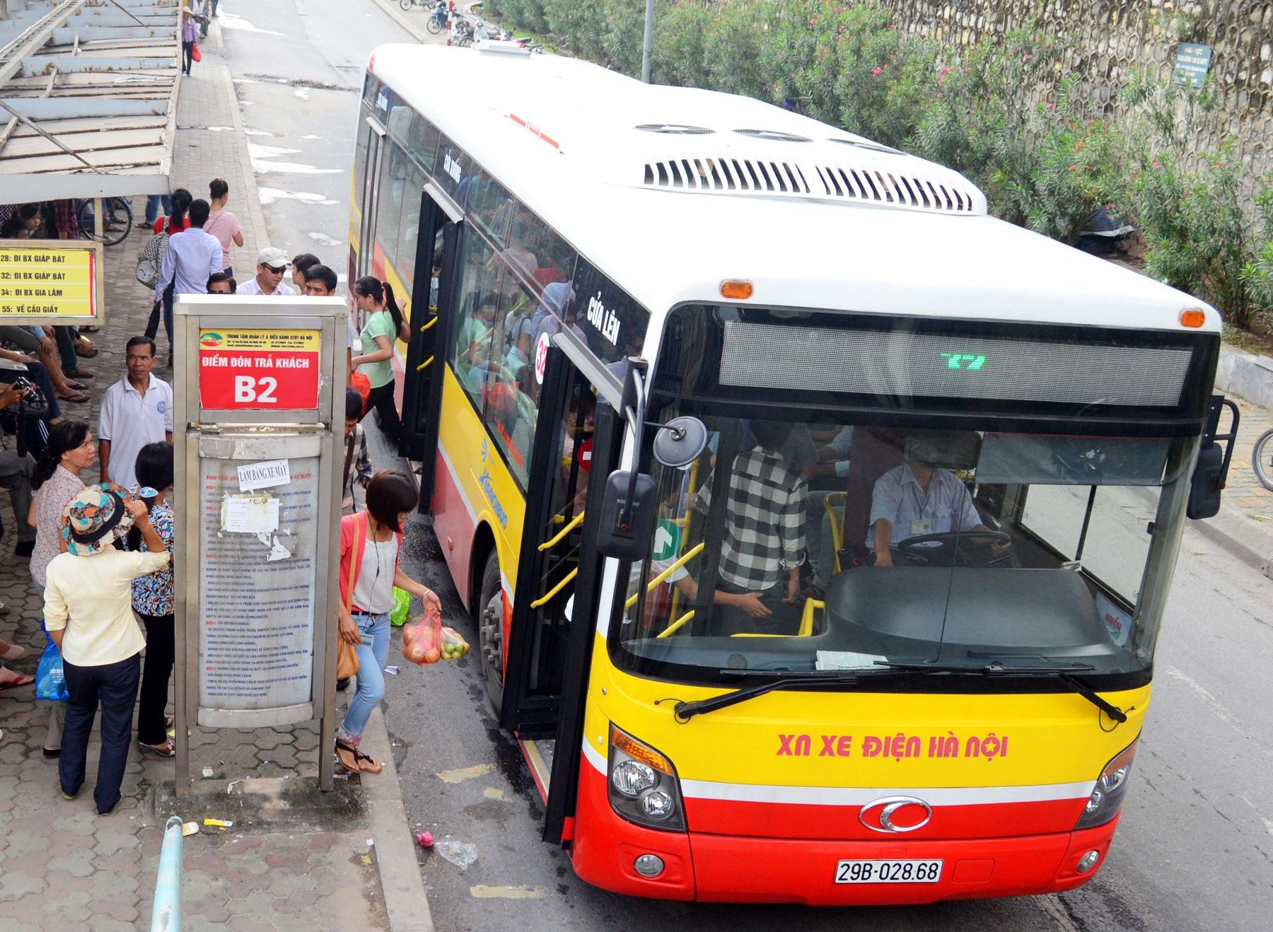 Phát triển xe buýt gặp nhiều thách thức