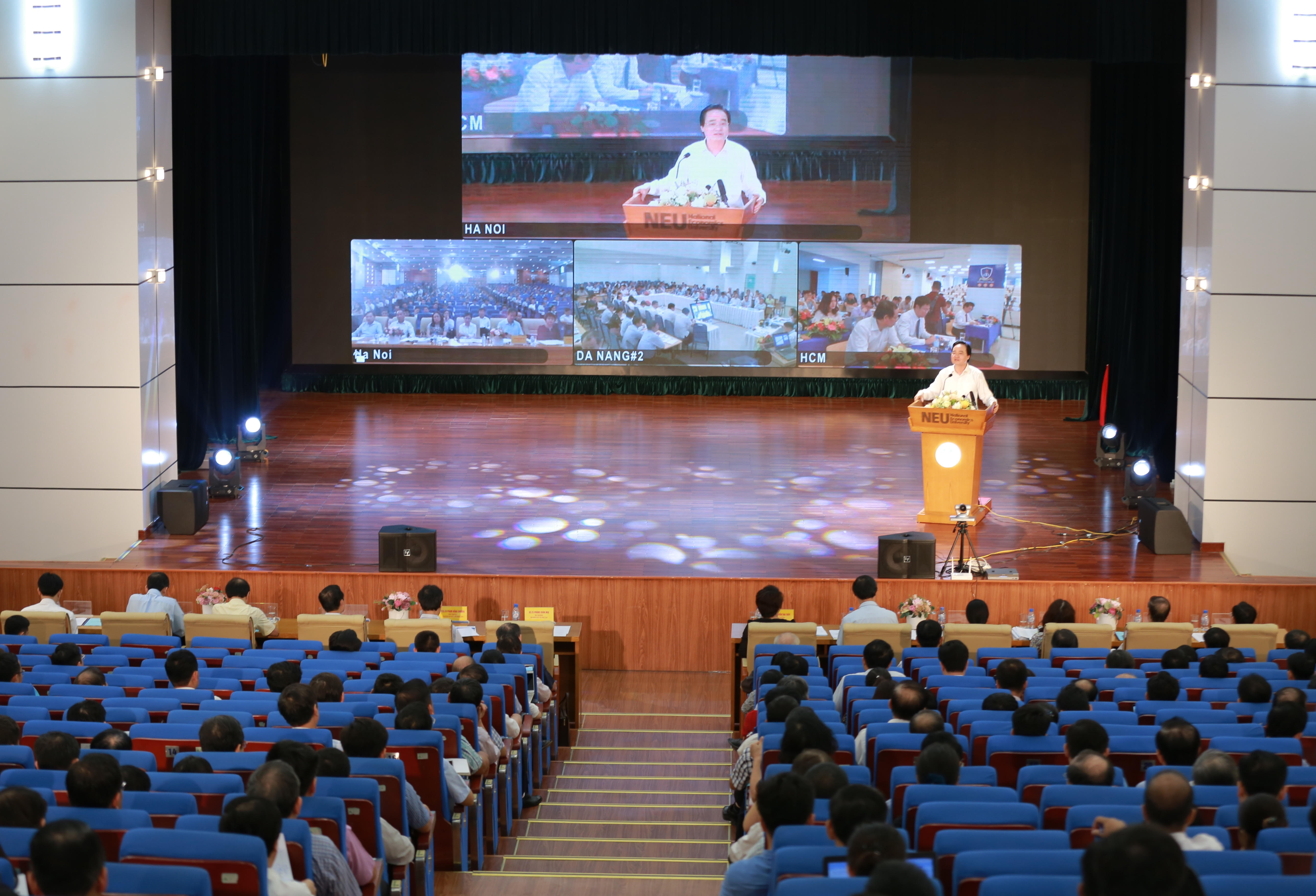 Cần rút kinh nghiệm trong dạy học môn Lịch sử và Tiếng Anh

