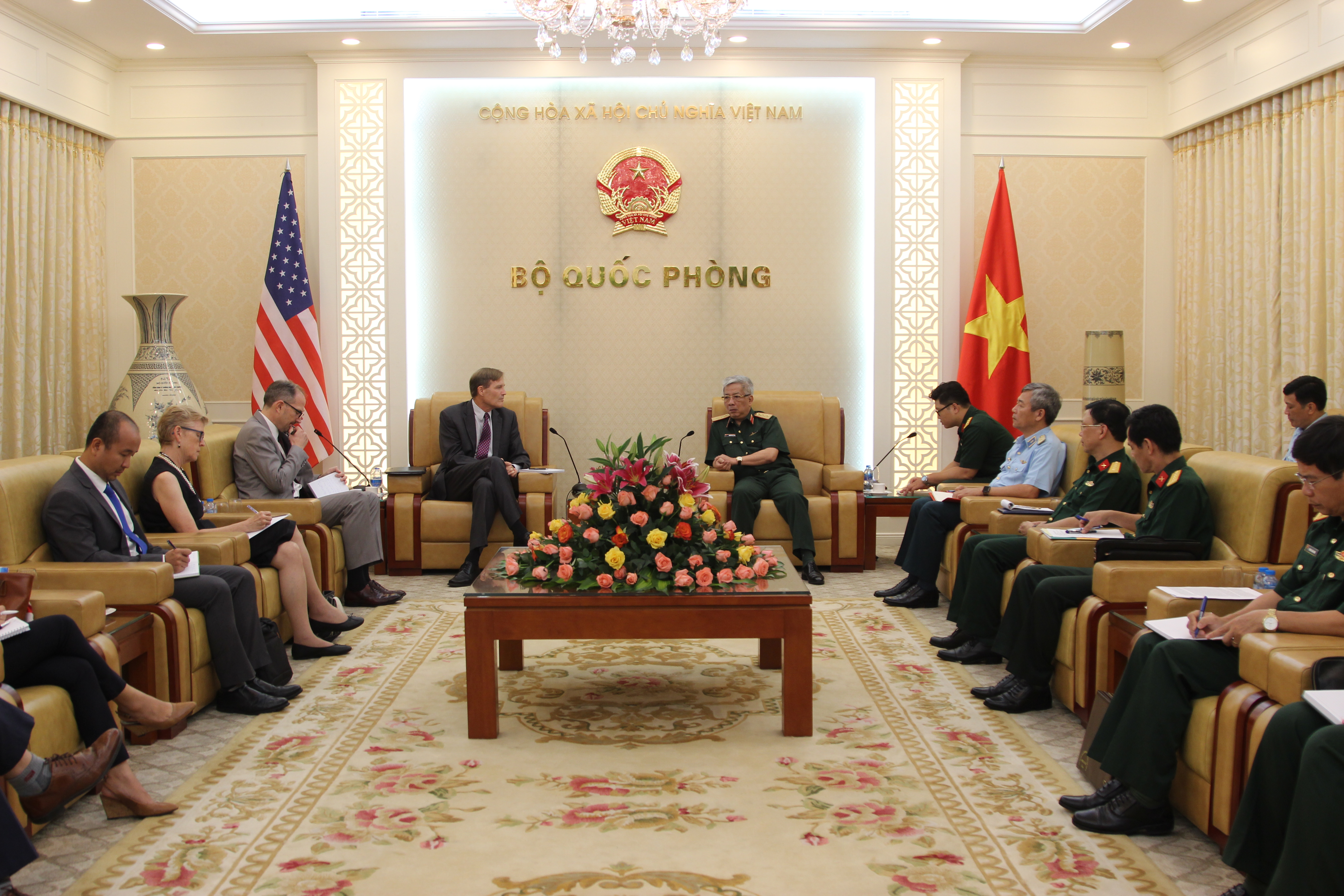 Việt Nam-Hoa Kỳ đẩy mạnh hoạt động khắc phục hậu quả chiến tranh