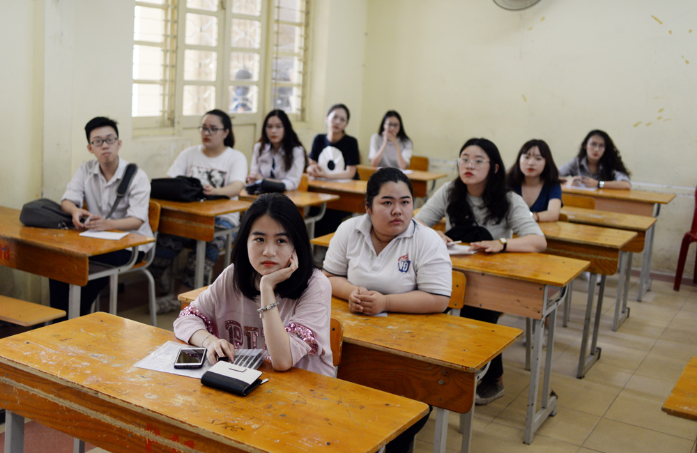 Không vì tuyển đủ chỉ tiêu mà hạ điểm sàn quá thấp