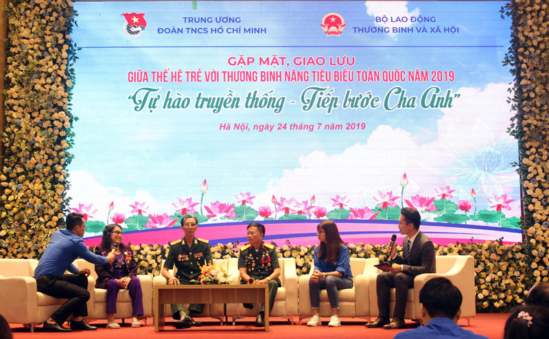Giao lưu giữa thế hệ trẻ với thương binh nặng tiêu biểu toàn quốc 

