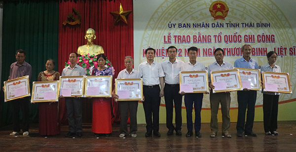 Thái Bình: Vinh danh 19 liệt sĩ qua các thời kỳ