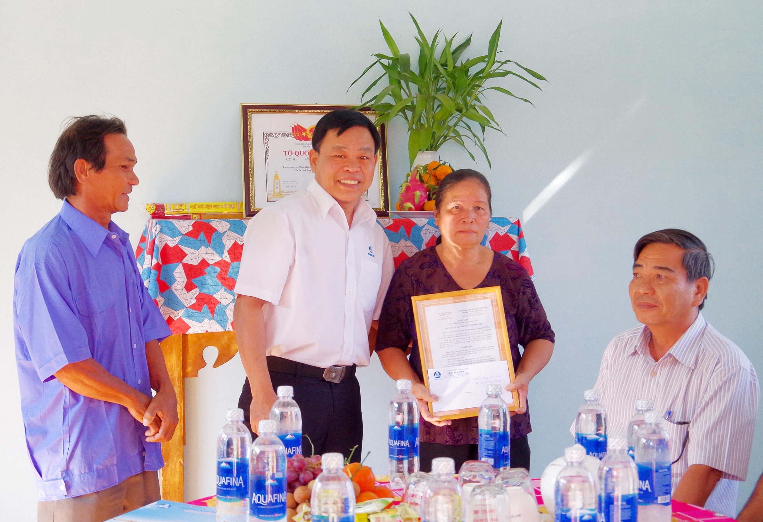 Bài 2: Để hoàn thành hỗ trợ 80.000 hộ gia đình trong năm 2019