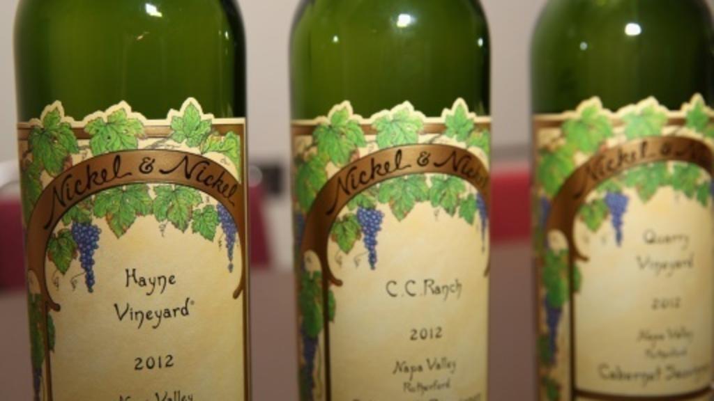 Pháp - Mỹ “trả đũa” lẫn nhau

