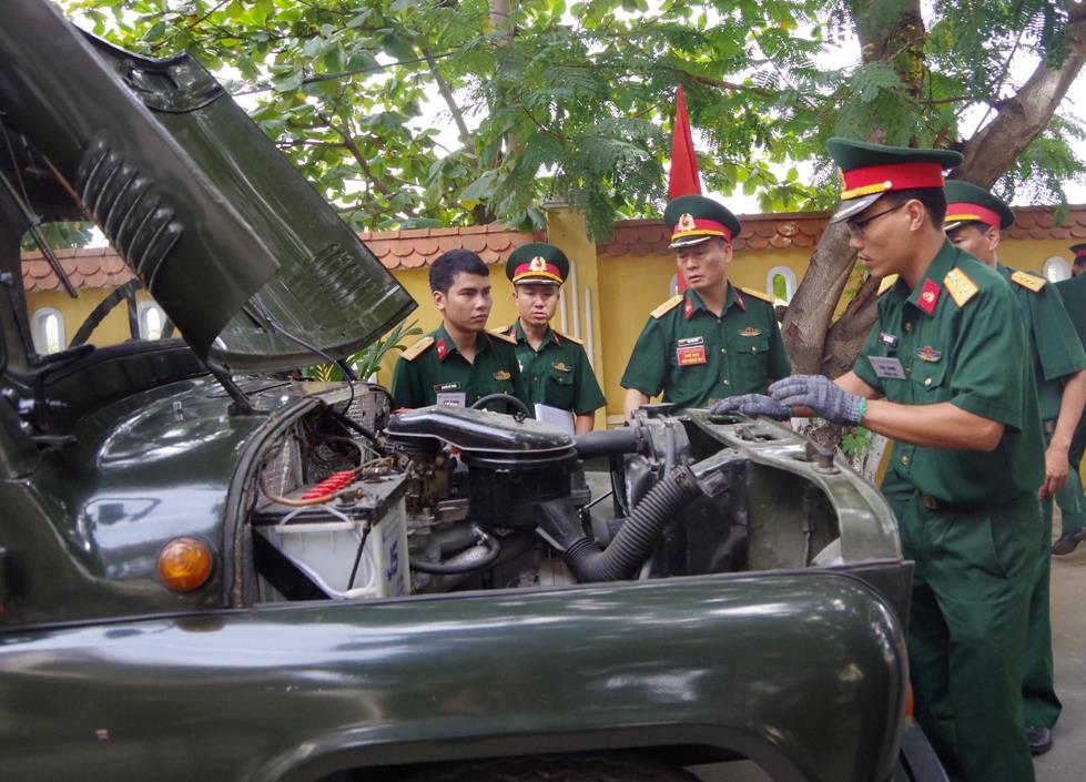 Góp phần nâng cao trình độ, trách nhiệm trong kiểm định xe ô tô quân sự                                                                                      