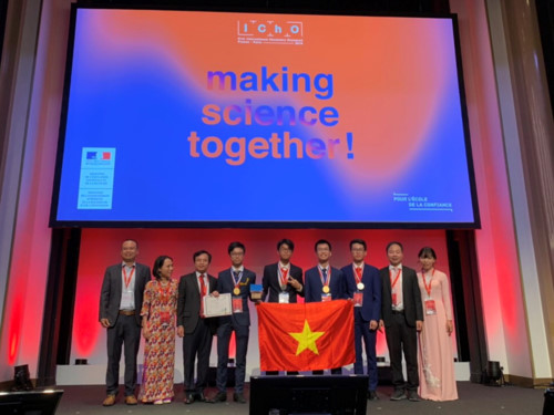 Đội tuyển Việt Nam đứng thứ 5 thế giới tại Olympic Hóa học quốc tế