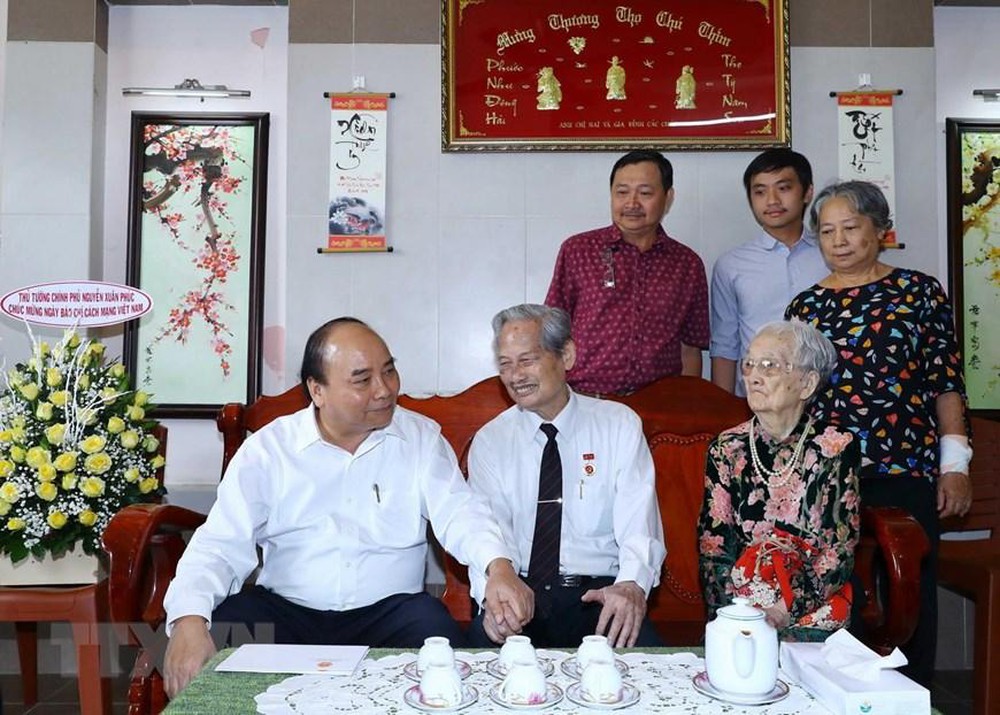 NGÔI SAO ĐỊNH CHUẨN

