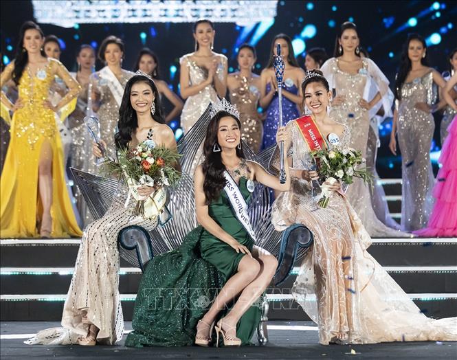 Người đẹp Lương Thùy Linh đăng quang Hoa hậu Thế giới Việt Nam 2019
