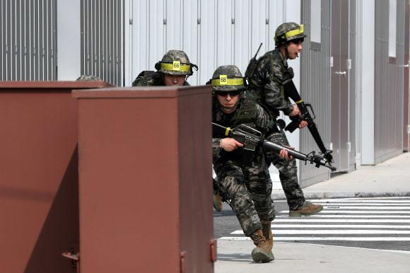 Bất chấp cảnh báo của Triều Tiên, Hàn Quốc và Mỹ vẫn tập trận chung

