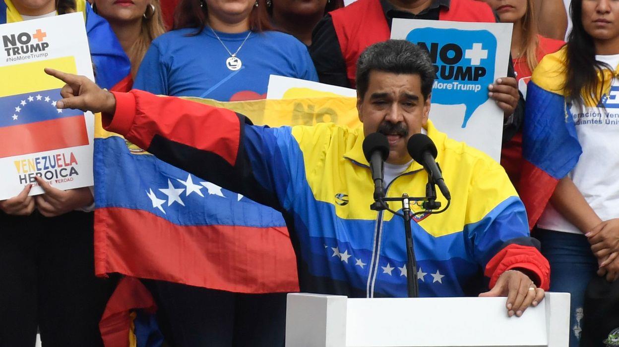 Venezuela tuần hành lớn phản đối lệnh phong tỏa của Mỹ

