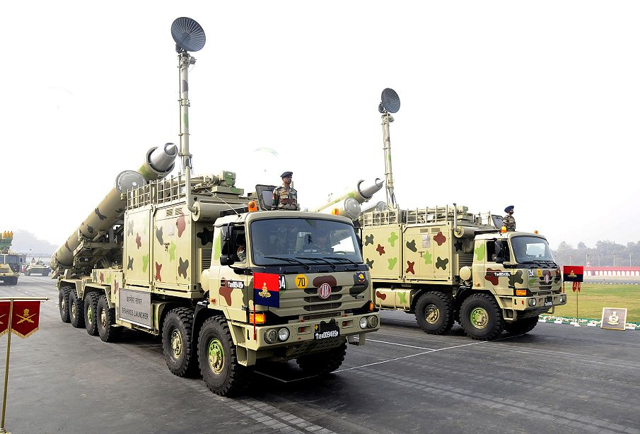 Hải quân Ấn Độ được trang bị khẩu đội tên lửa BrahMos 