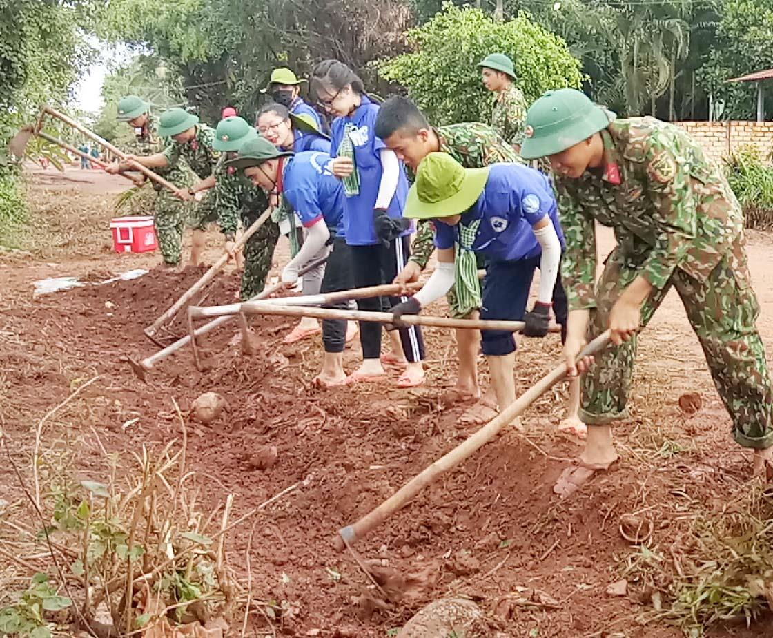 Sâu lắng tình quân - dân