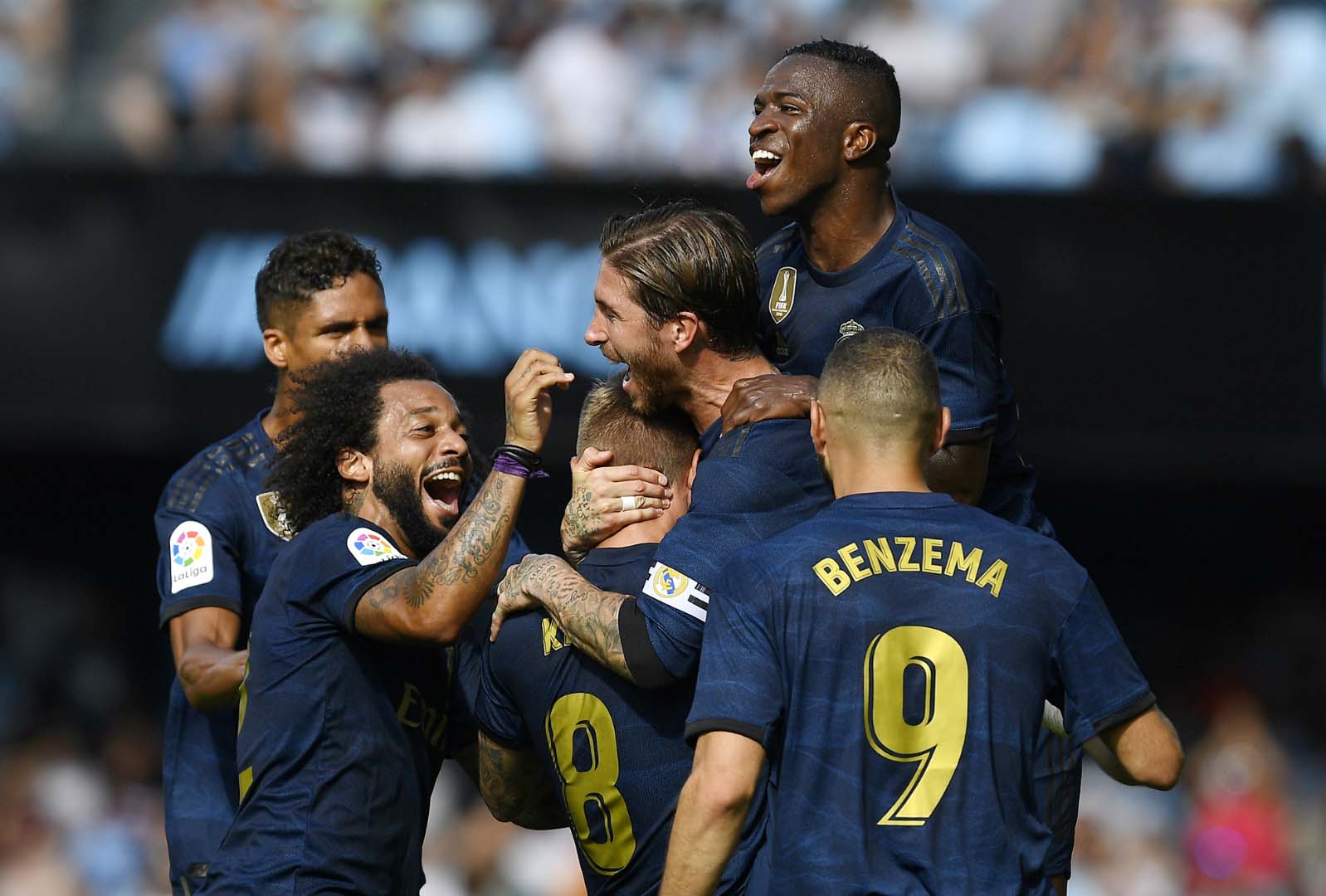 Real ra quân suôn sẻ tại La Liga 2019/2020