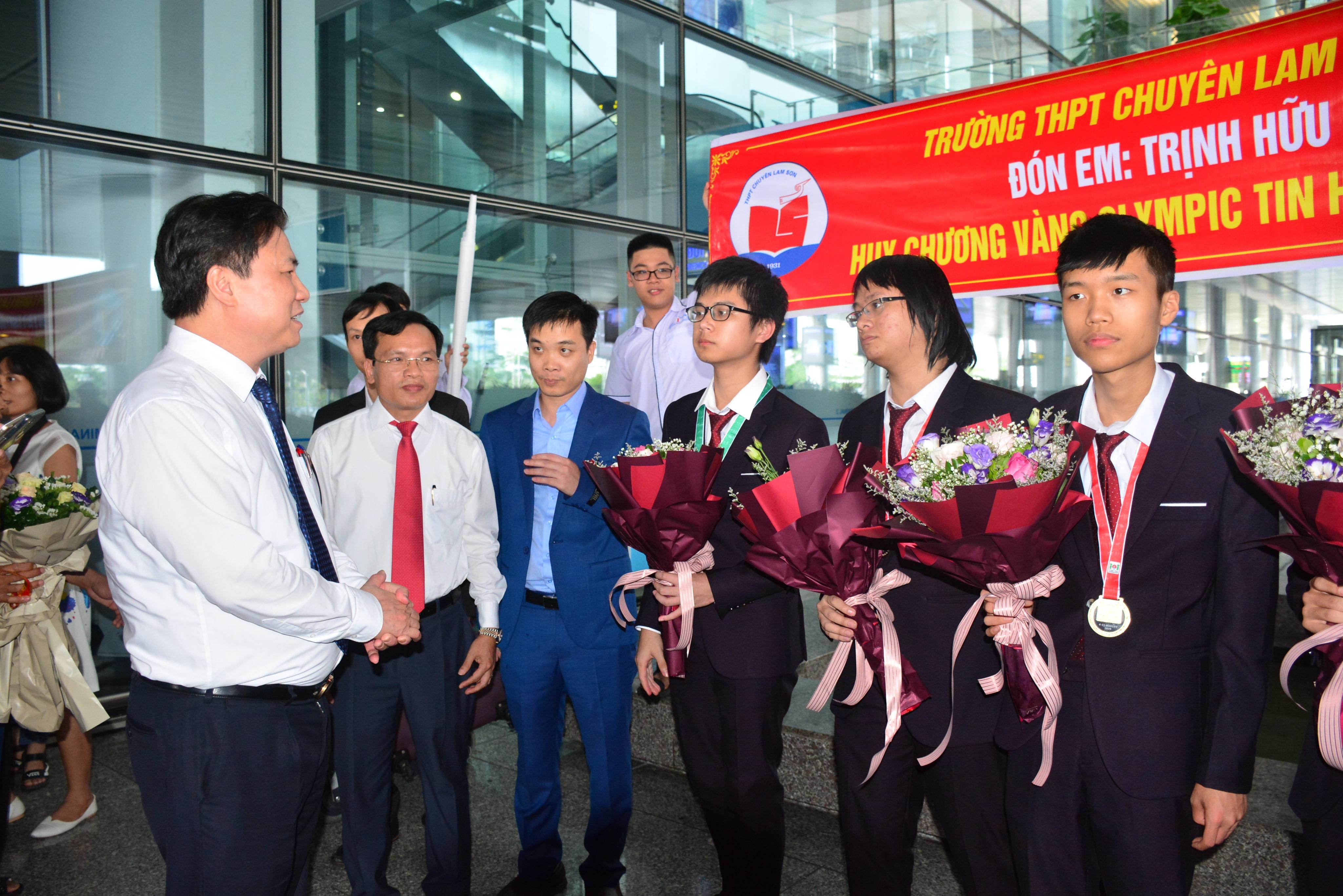 Khẳng định trí tuệ Việt Nam trên đấu trường Olympic quốc tế