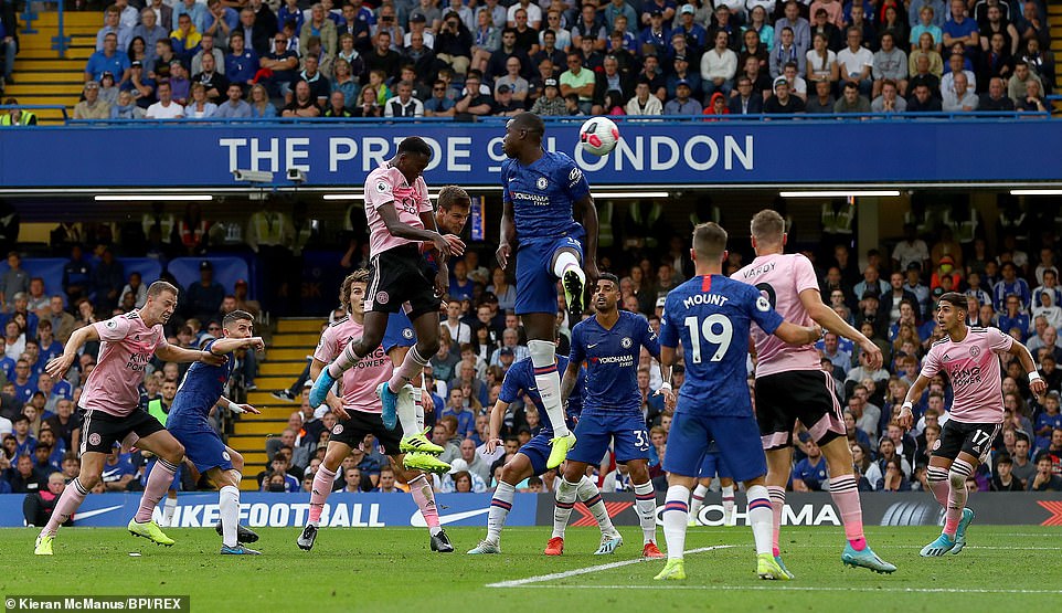 Chelsea hòa thất vọng với Leicester City