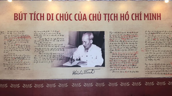 Triển lãm tư liệu “50 năm thực hiện Di chúc Chủ tịch Hồ Chí Minh”