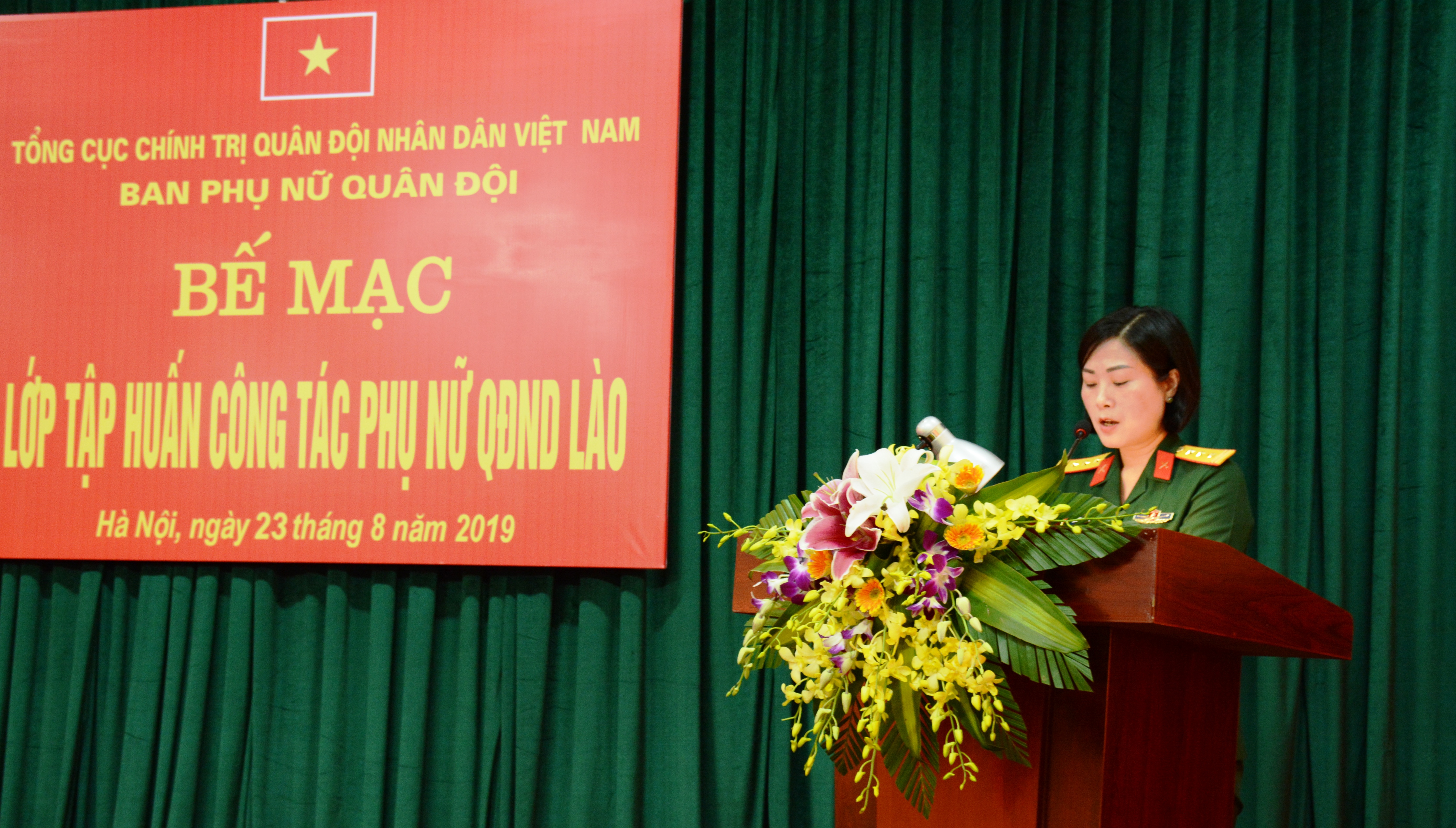 Bế mạc lớp tập huấn cán bộ phụ nữ Quân đội nhân dân Lào năm 2019