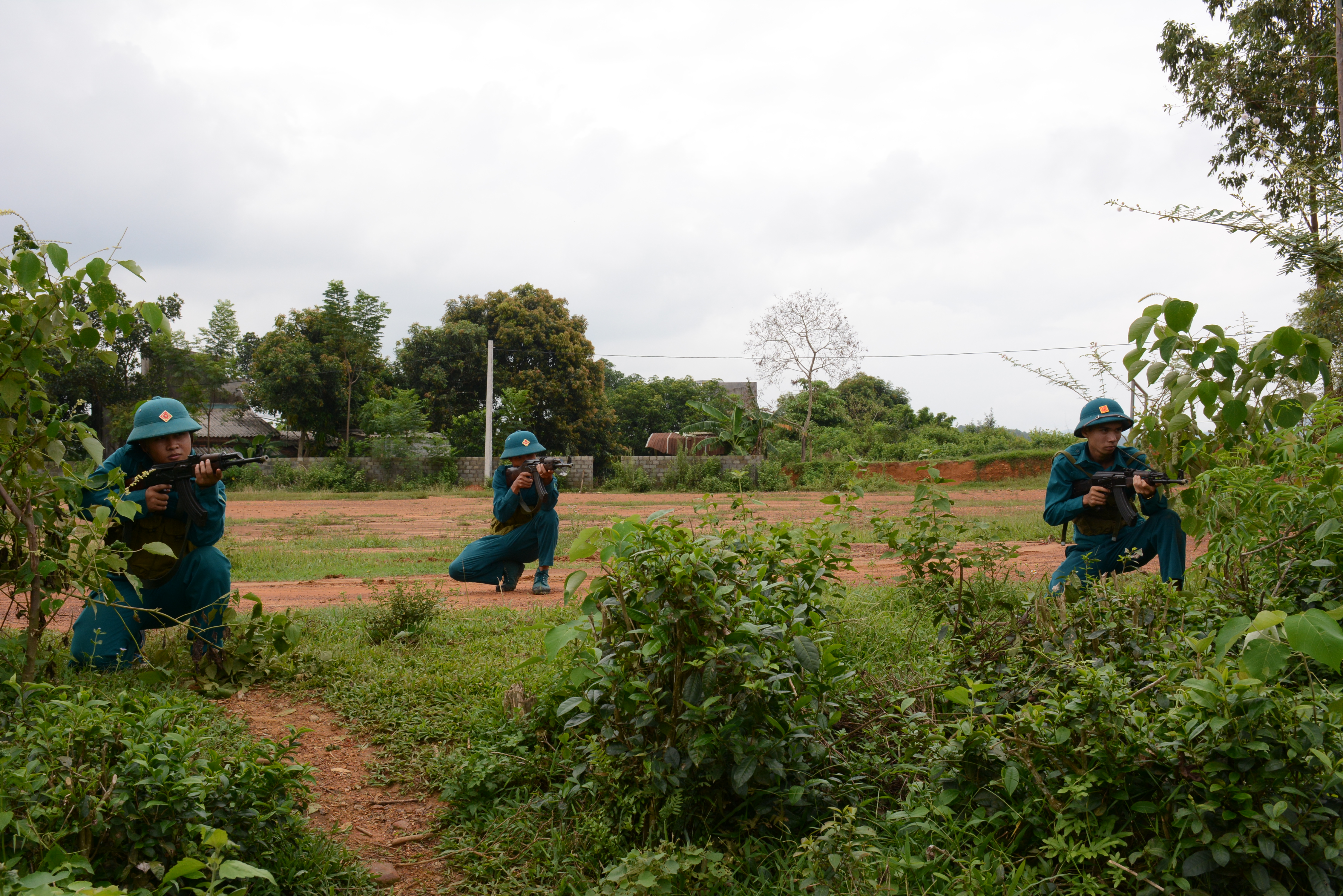 Diễn tập chiến đấu phòng thủ sát với tình hình địa phương