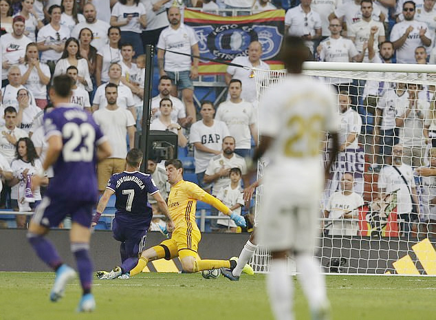 Vòng 2 La Liga: Real chia điểm cùng Valladolid