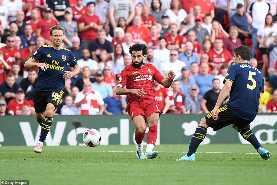 Thắng đậm Arsenal, Liverpool độc chiếm ngôi đầu
