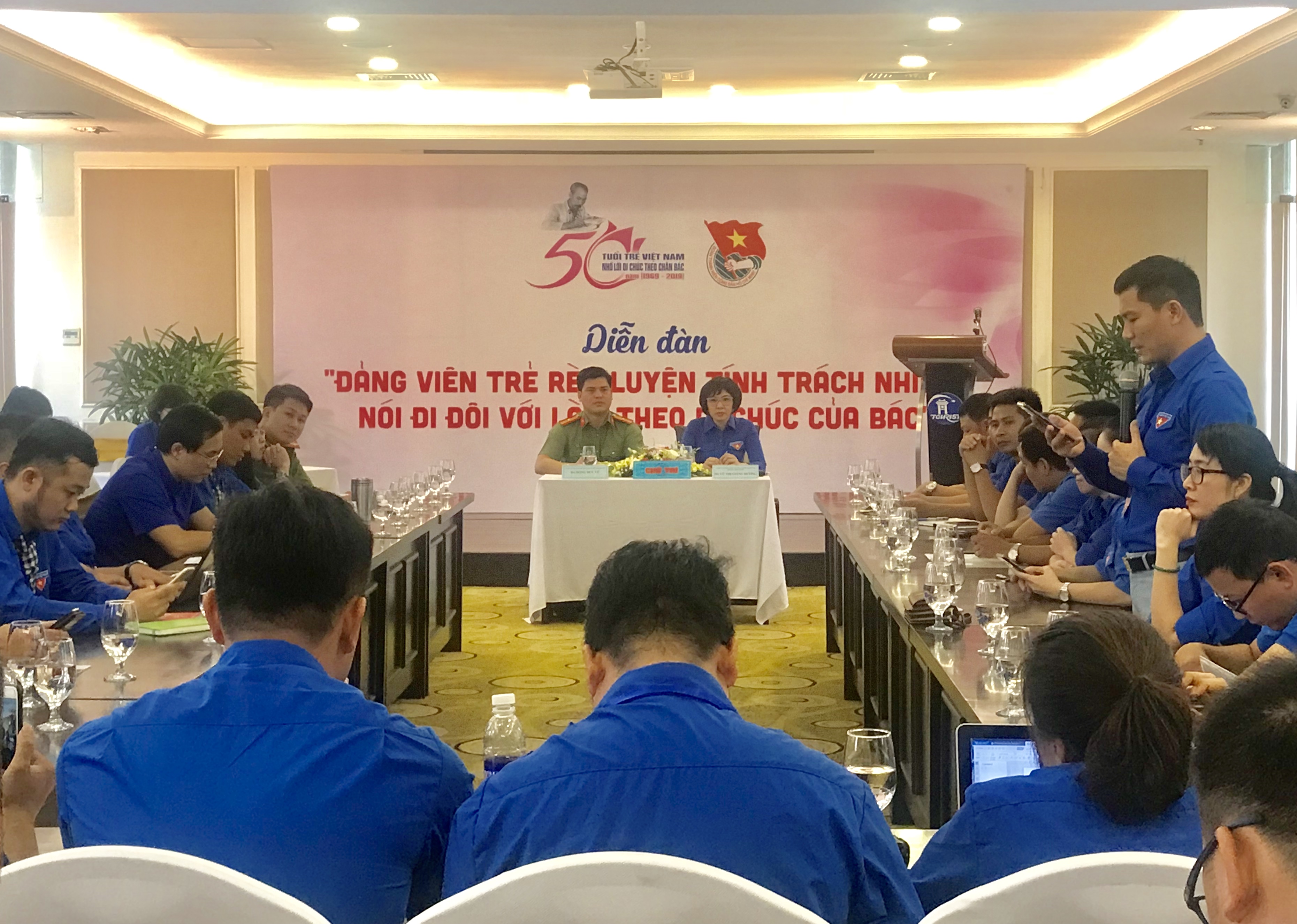 Đảng viên trẻ rèn luyện tính trách nhiệm, nói đi đôi với làm theo Di chúc của Bác

