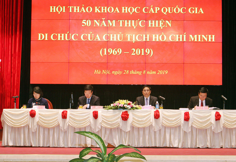 Sáng rõ giá trị lý luận, thực tiễn và thành quả noi theo gương Bác