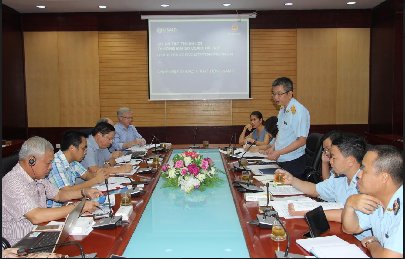 USAID hỗ trợ hoạt động tạo thuận lợi thương mại tại Việt Nam