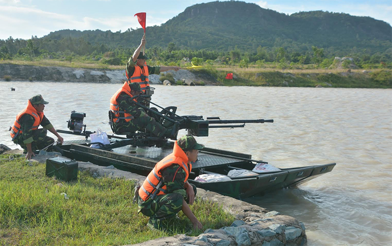 Nghiệm thu nghiên cứu kết nối xuồng lắp đặt súng phòng không 14,5mm