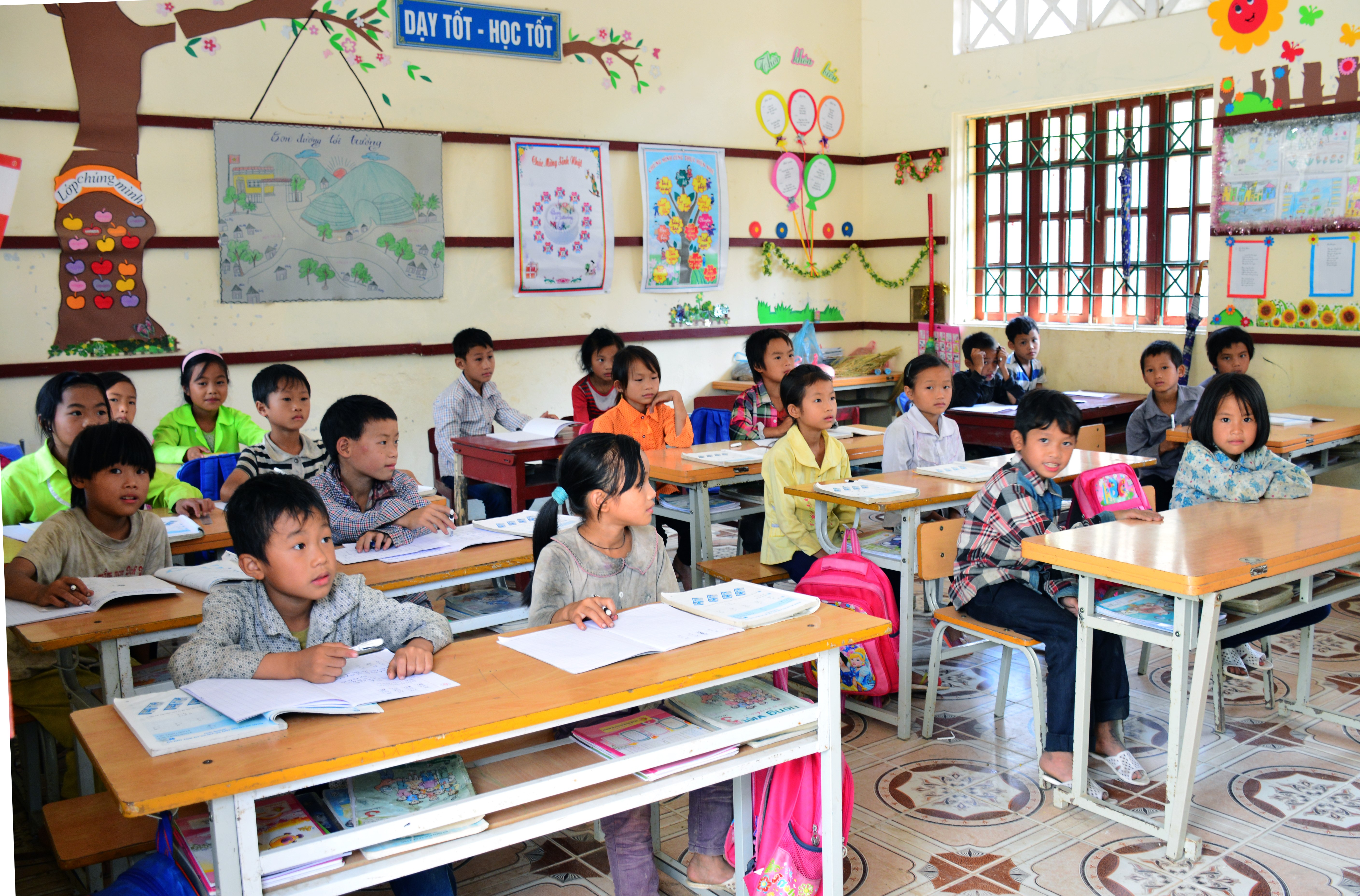 Xây dựng văn hóa học đường từ quy tắc ứng xử