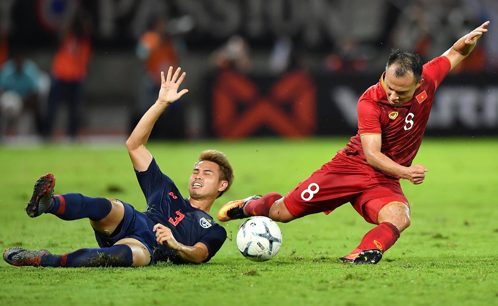 Đội tuyển Việt Nam rời đất Thái với 1 điểm sau trận hòa nghẹt thở