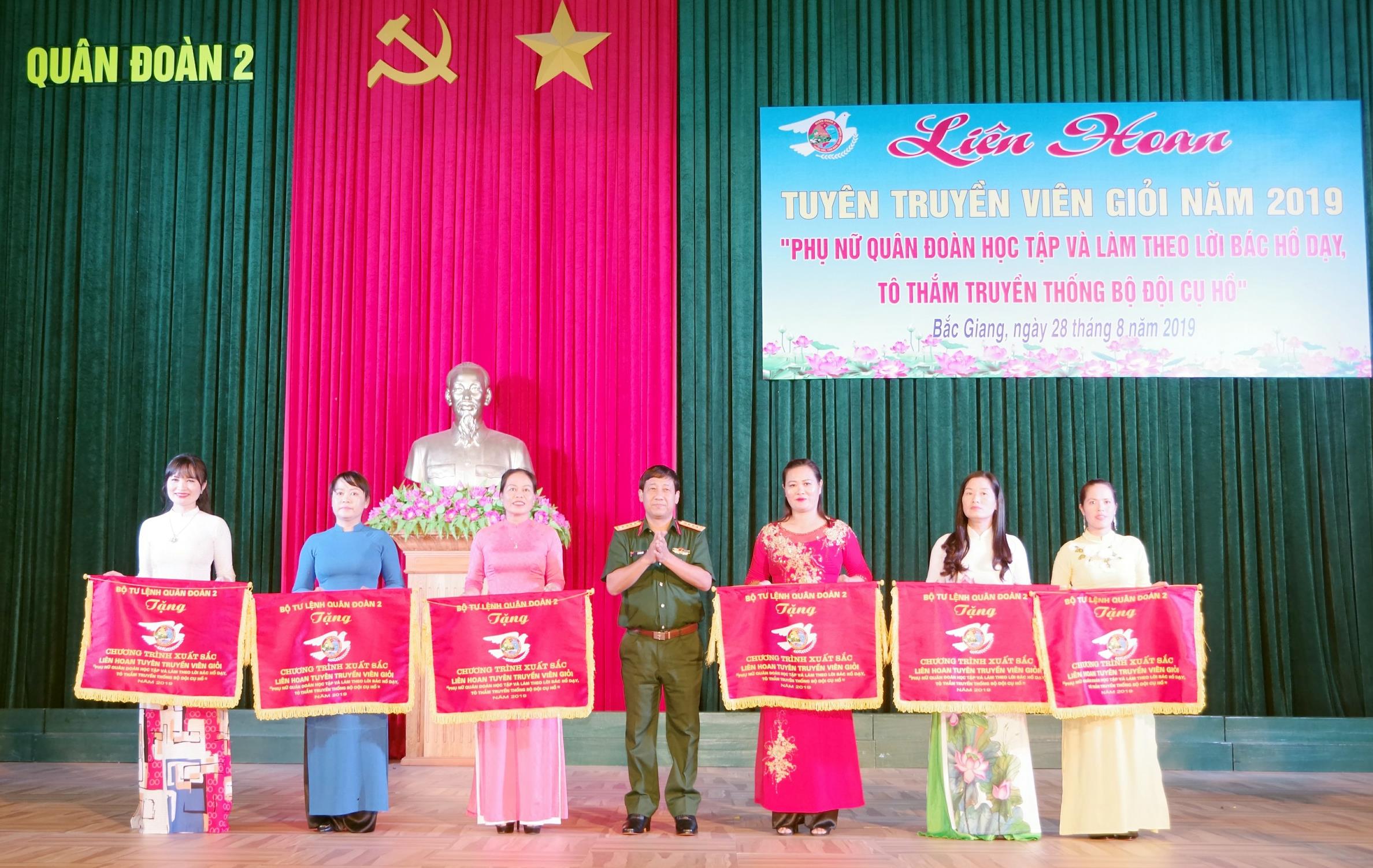 Lan tỏa việc học tập và làm theo Bác