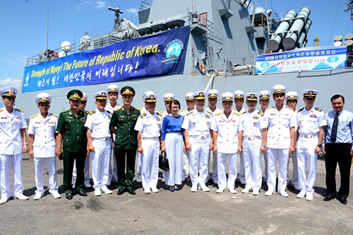 Đội tàu Hải quân Hàn Quốc thăm thành phố Đà Nẵng