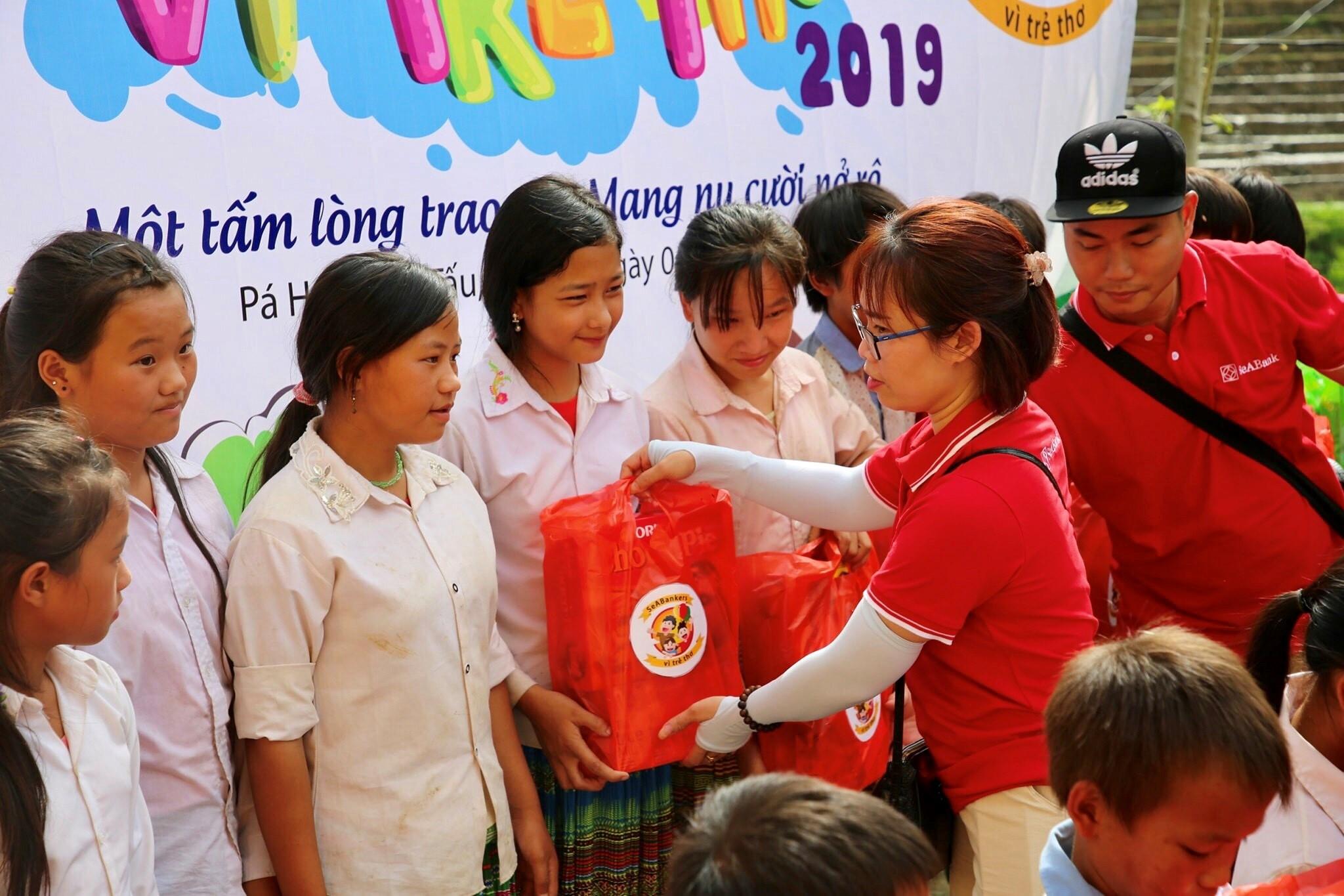 Mang niềm vui đến với trẻ em khó khăn