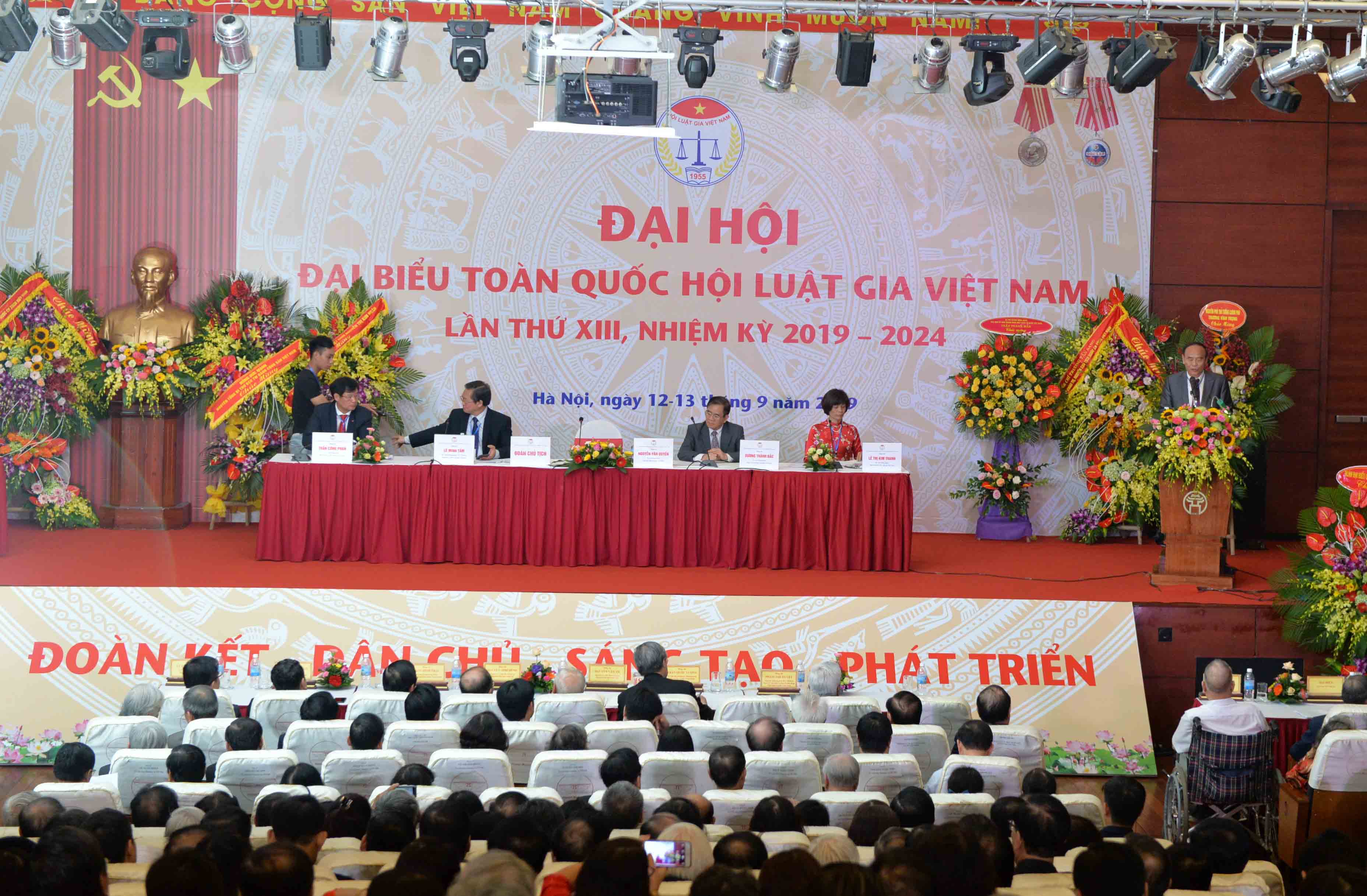 Hội Luật gia Việt Nam góp phần xây dựng và bảo vệ Tổ quốc