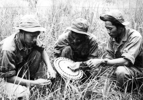 Quyết tâm diệt tàu địch