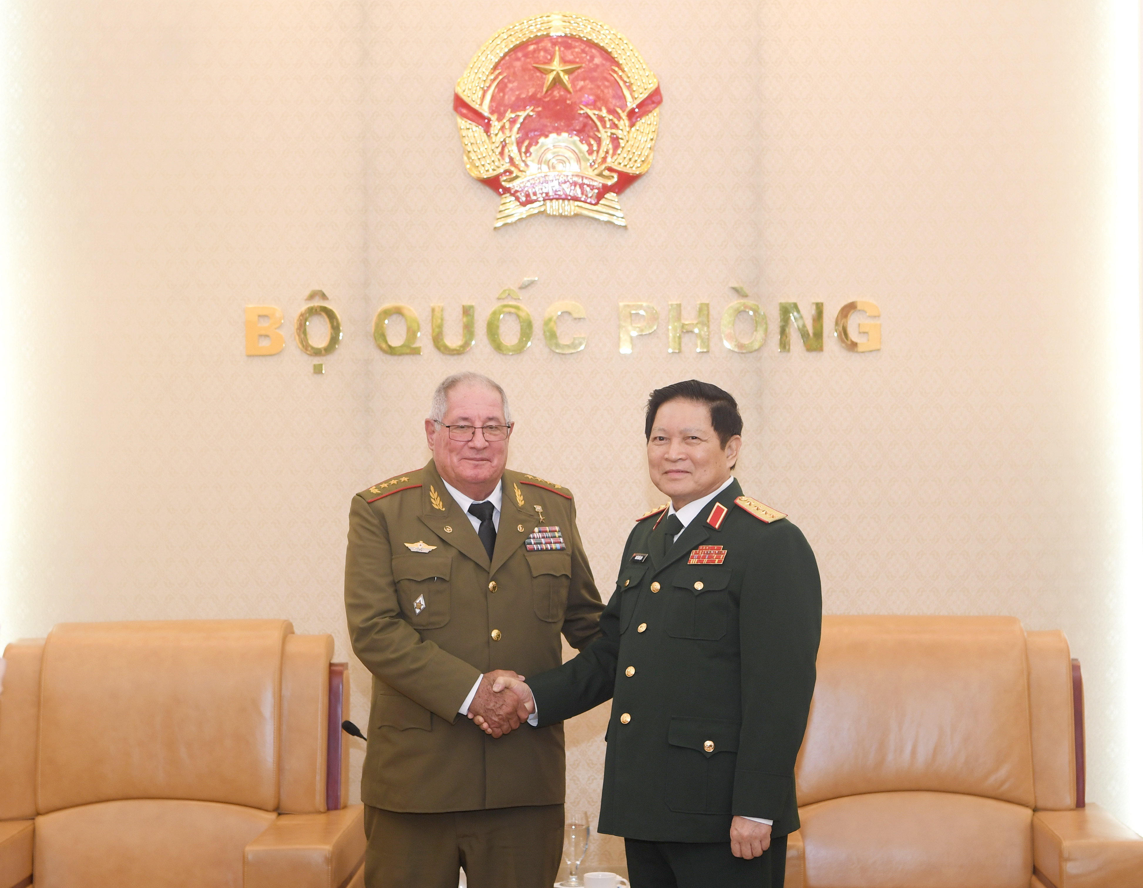 Tổng Tham mưu trưởng các Lực lượng vũ trang cách mạng Cuba thăm chính thức Việt Nam