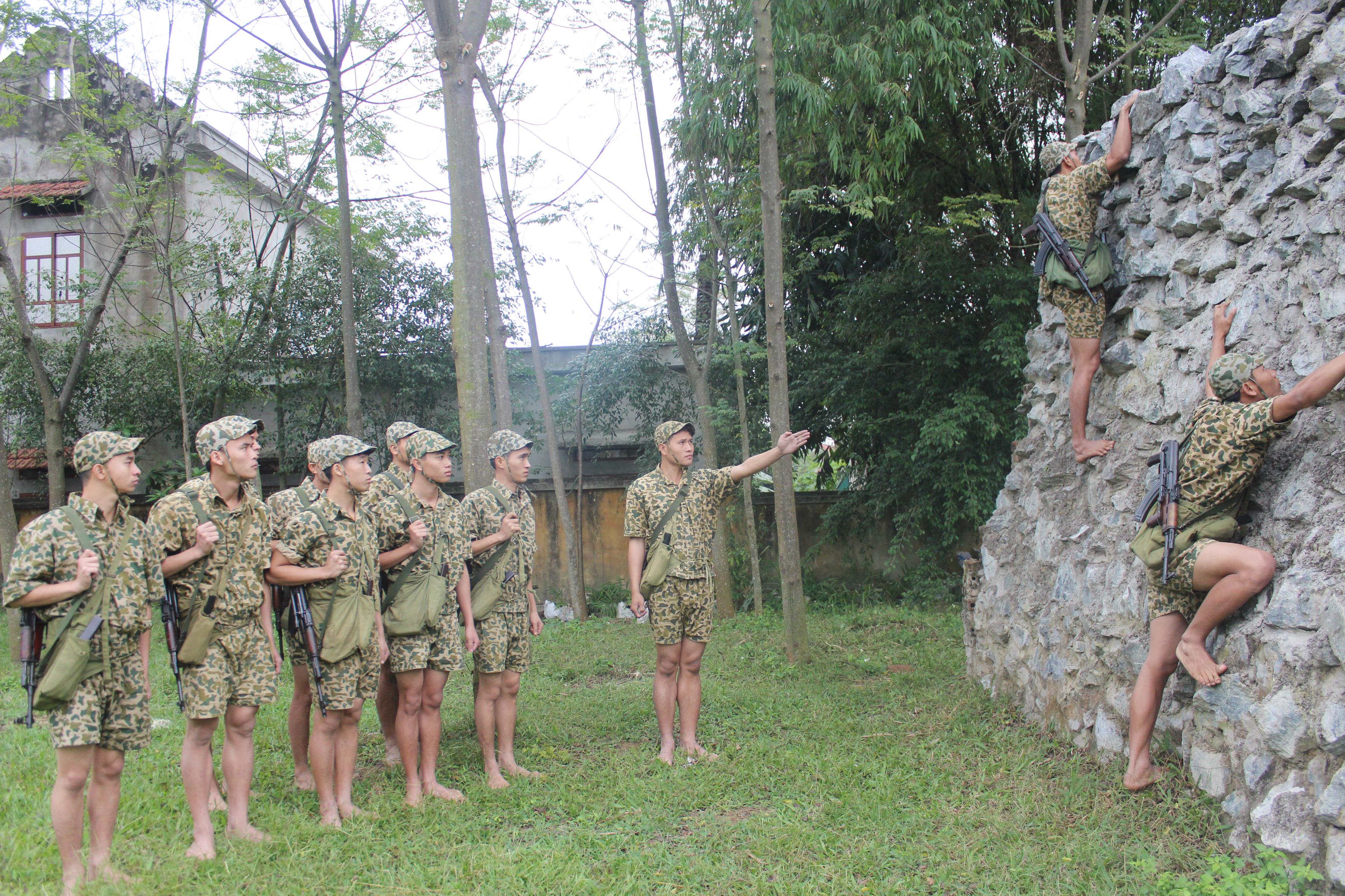 Rèn luyện “ý chí thép” cho bộ đội

