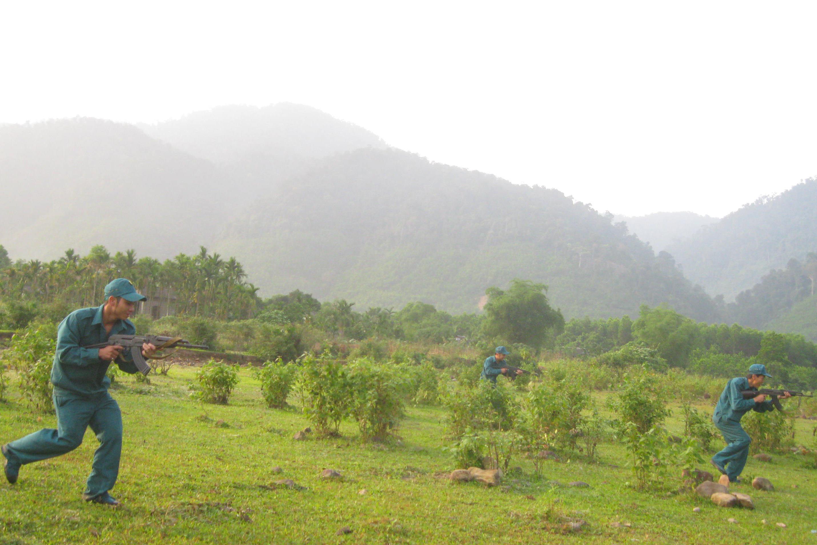 Nâng chất lượng đảng viên trong dân quân tự vệ